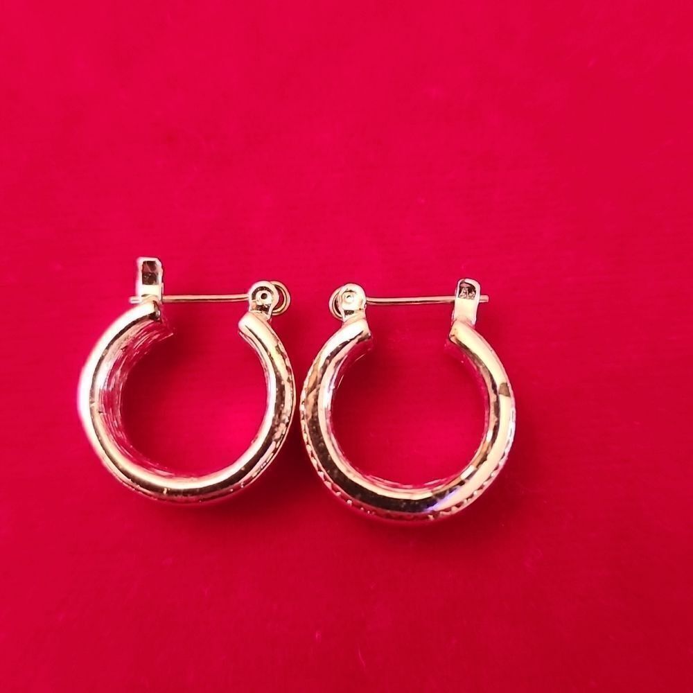 Vintage Napier Silver Plated Small Hoop Earrings - Picture 2 of 4